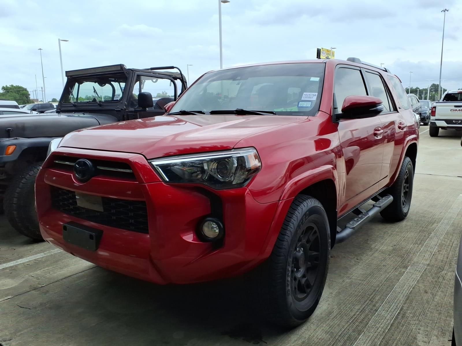 Certified 2020 Toyota 4Runner SR5 Premium w/ Moonroof Package AWD/4WD image 4