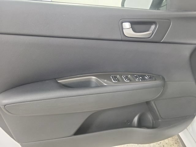 Used 2019 Kia Optima S FWD image 21