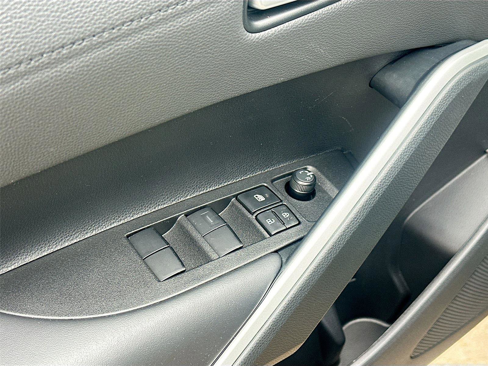 New 2026 Toyota Corolla Cross XLE image 18