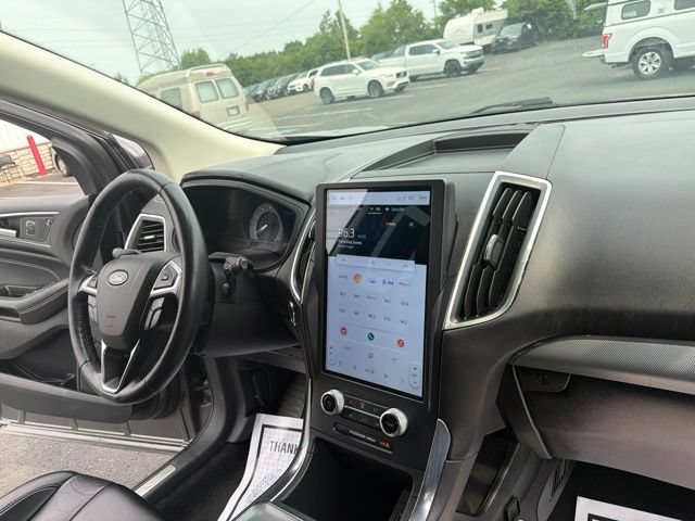 Used 2022 Ford Edge Titanium AWD/4WD image 22