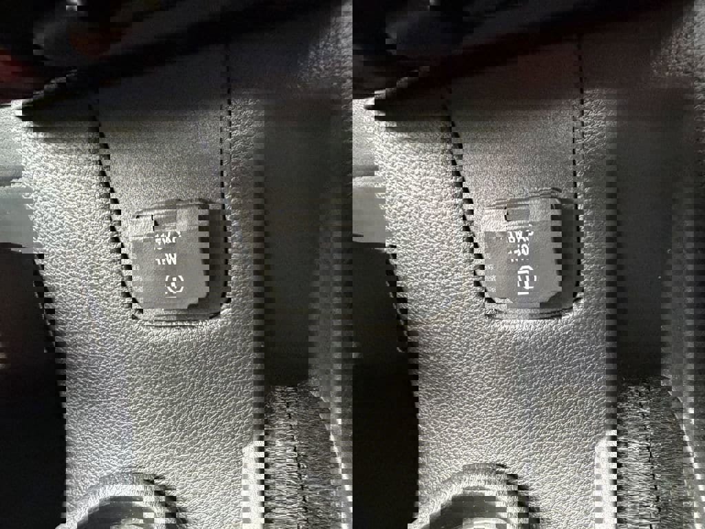 Used 2012 Jeep Wrangler Unlimited Sahara w/ Dual Top Group image 36