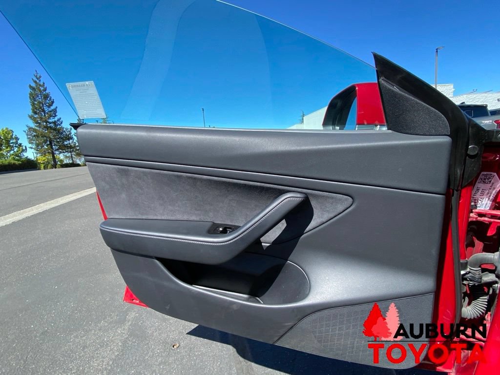 Used 2018 Tesla Model 3 Long Range AWD/4WD image 32
