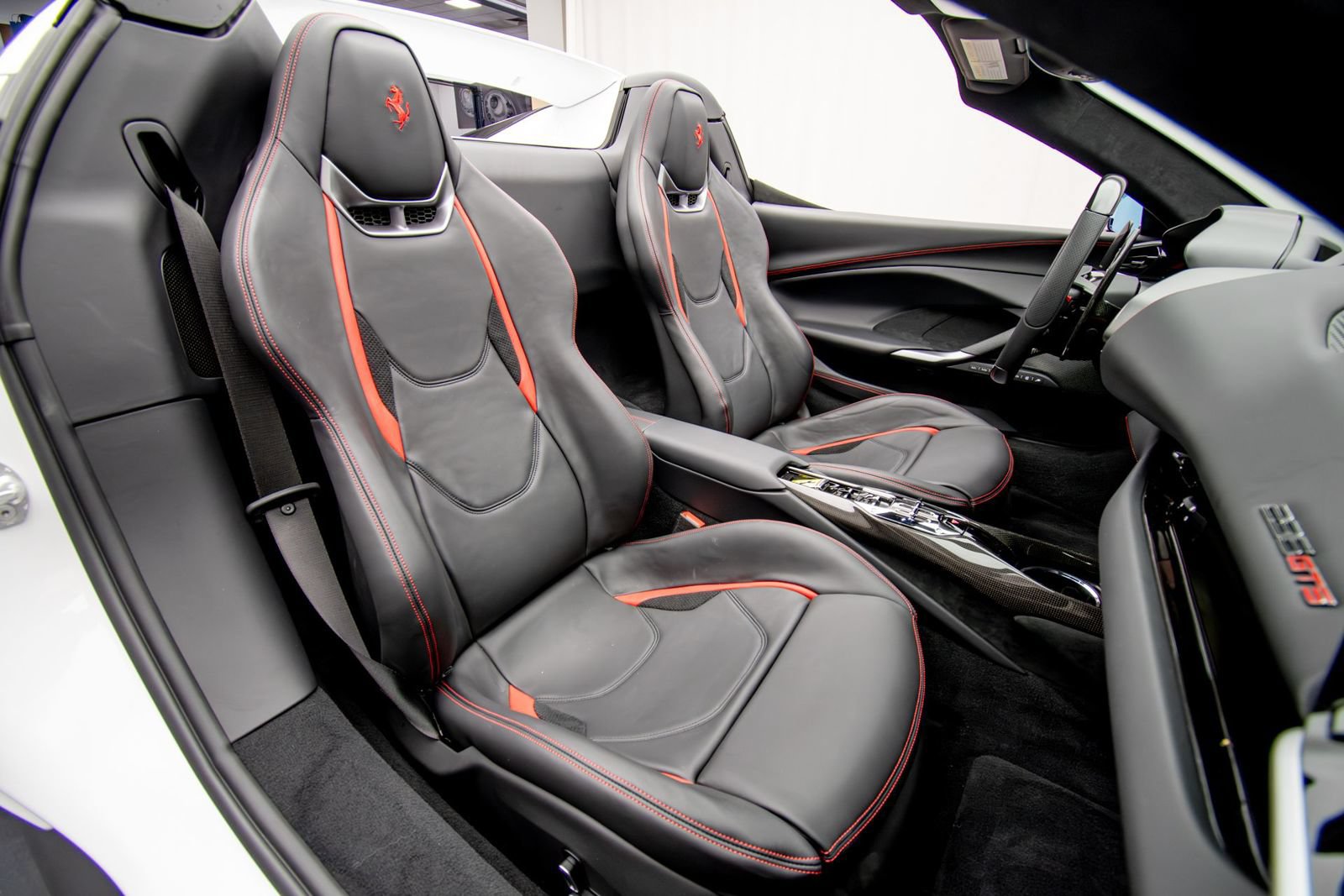 Used 2025 Ferrari 296 GTS RWD image 22