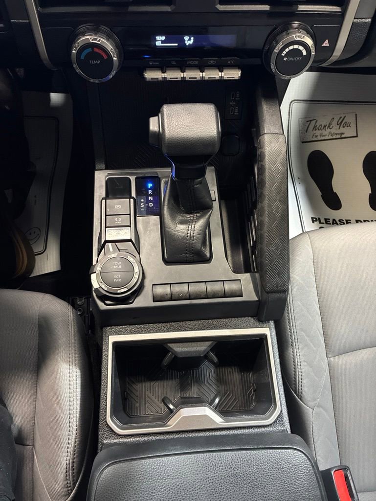 Used 2024 Toyota Tacoma SR5 AWD/4WD image 30