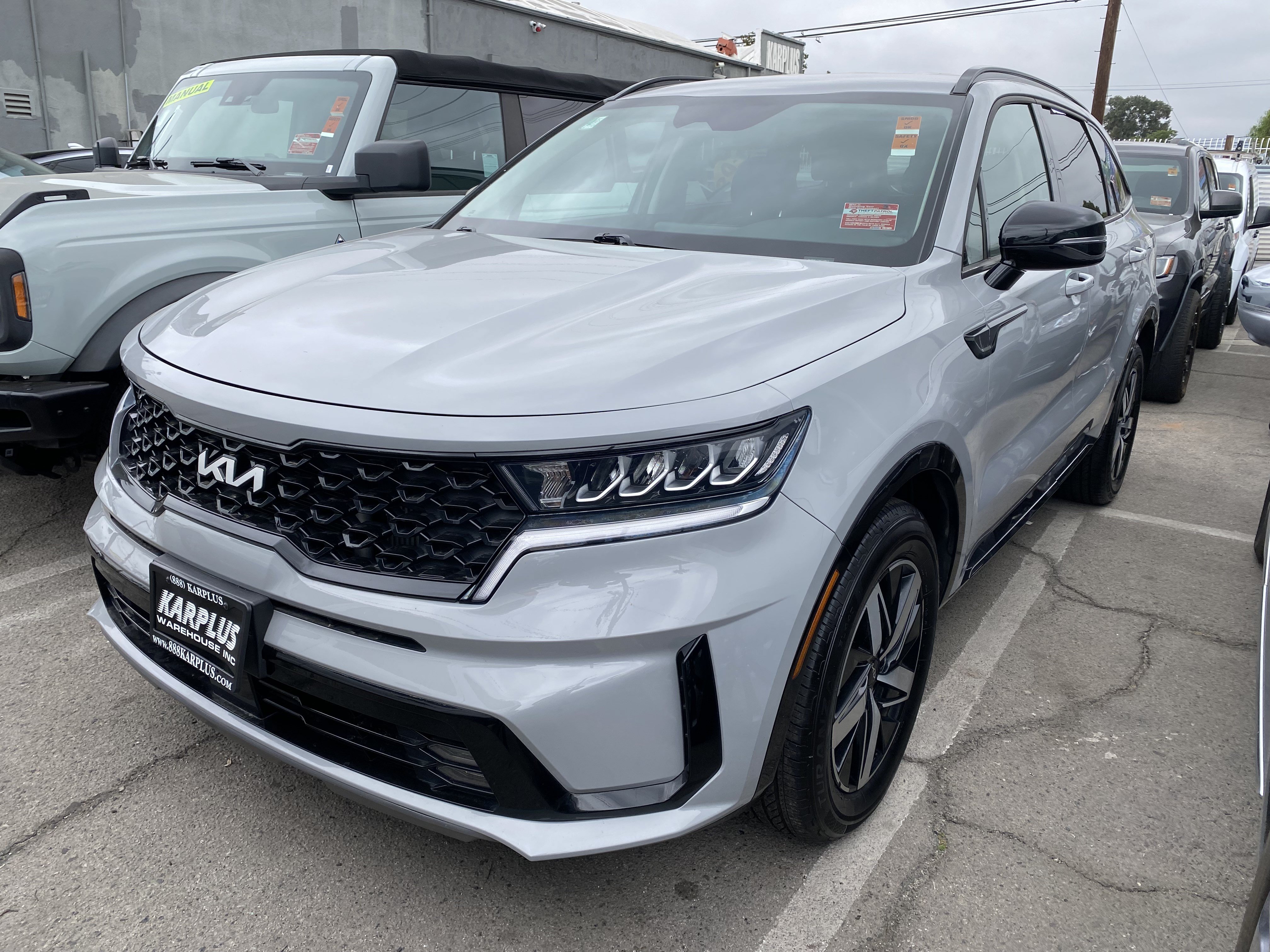 Used 2022 Kia Sorento EX FWD image 2