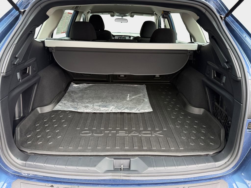 Used 2020 Subaru Outback AWD/4WD image 23