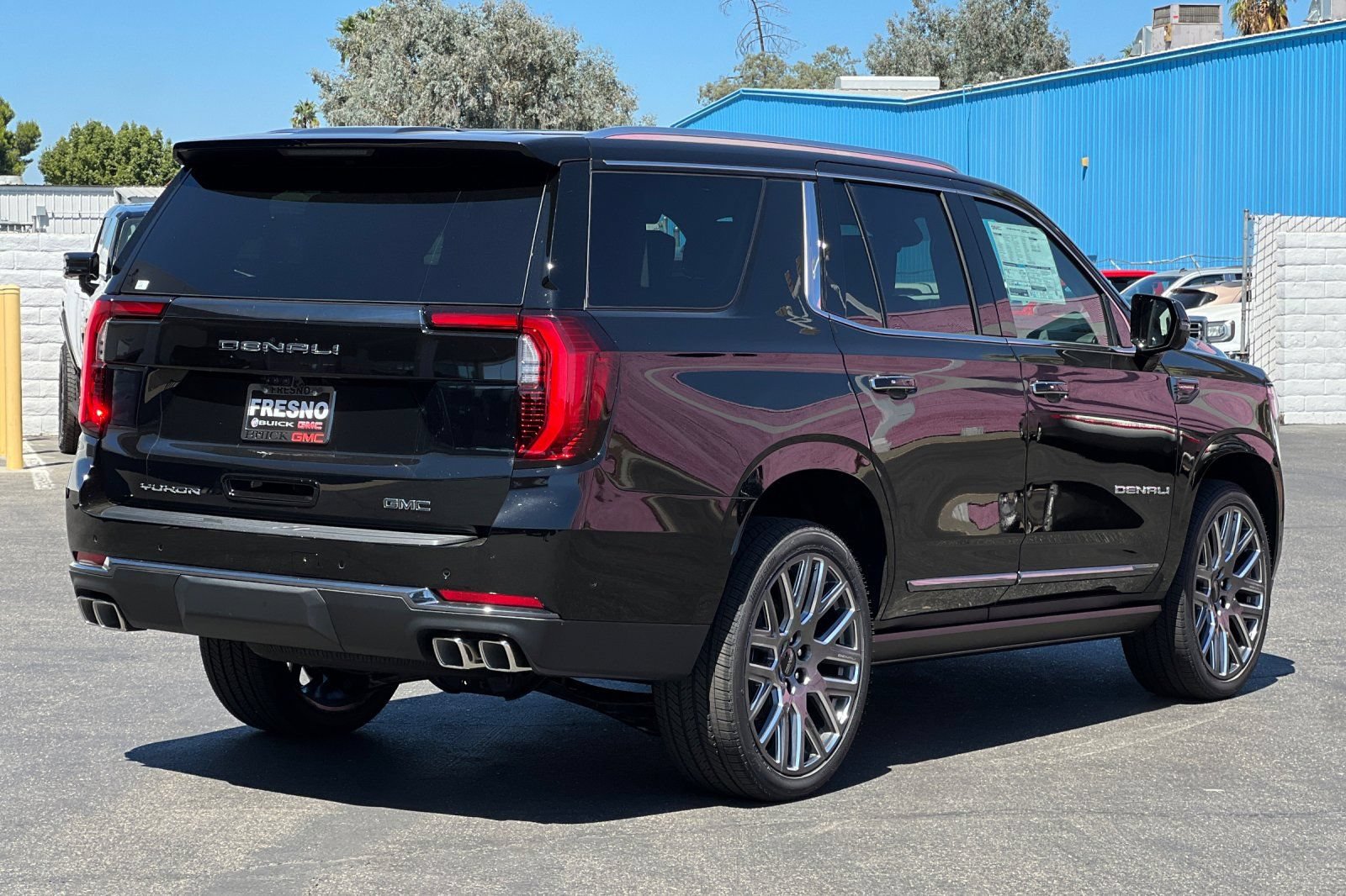 New 2026 GMC Yukon Denali Ultimate AWD/4WD image 4