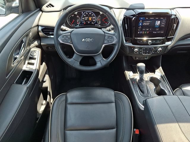 Used 2023 Chevrolet Traverse Premier w/ Redline Edition AWD/4WD image 11