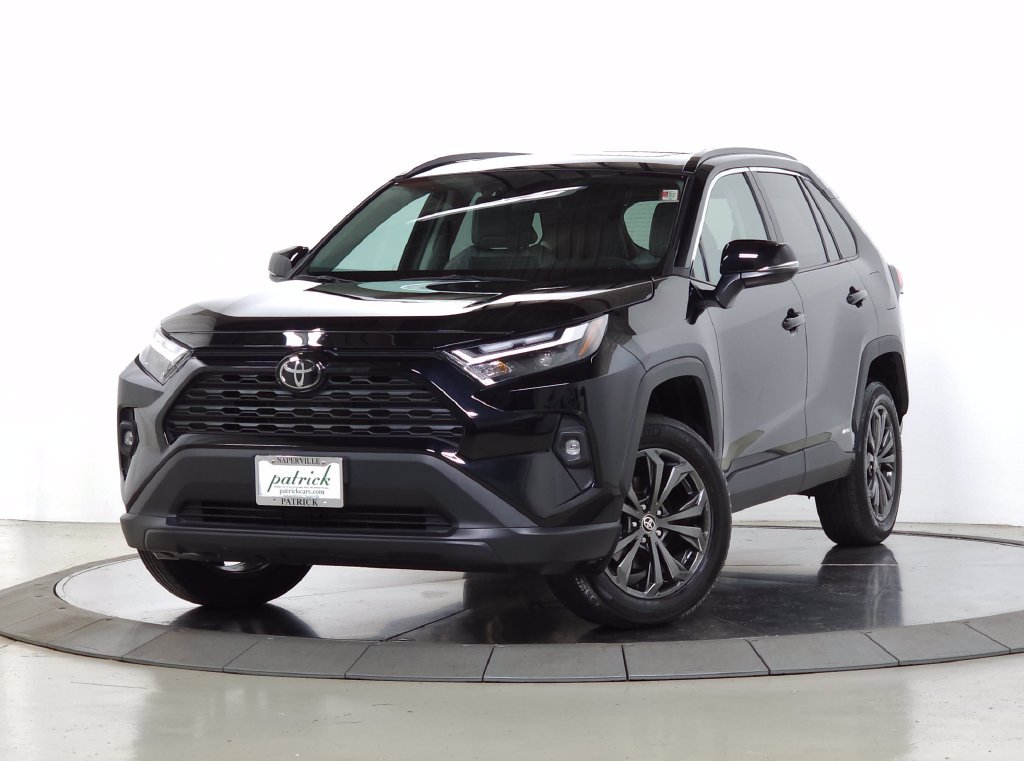 Used 2025 Toyota RAV4 XLE Premium w/ Weather Package AWD/4WD image 1