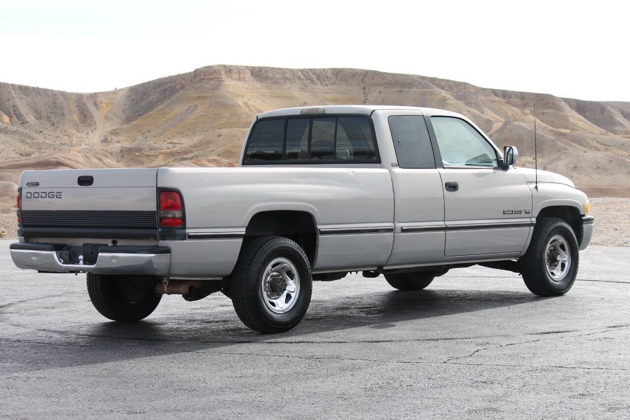 Used 1997 Dodge Ram 2500 Truck 2WD Club Cab image 8