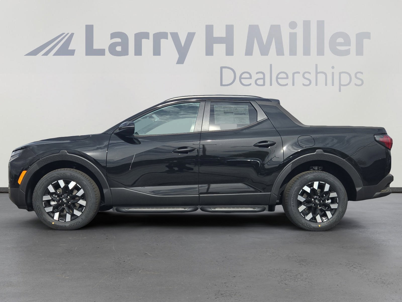 New 2025 Hyundai Santa Cruz SEL FWD image 3