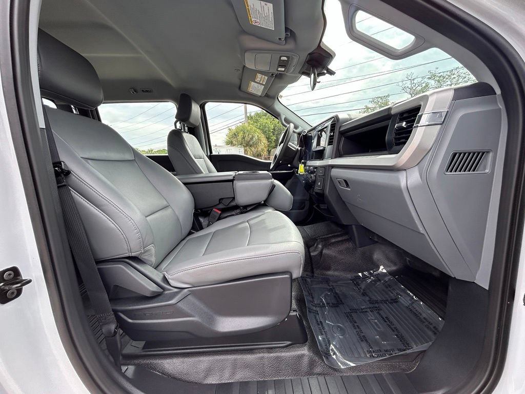Certified 2026 Ford F250 XL AWD/4WD image 25