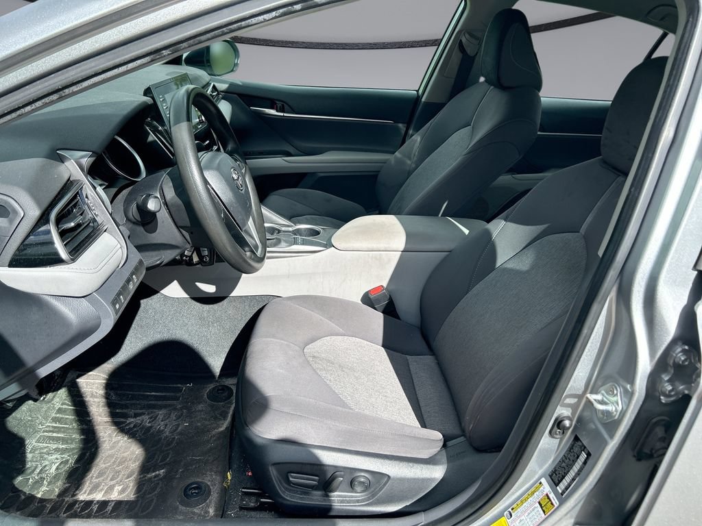 Used 2024 Toyota Camry LE FWD image 11