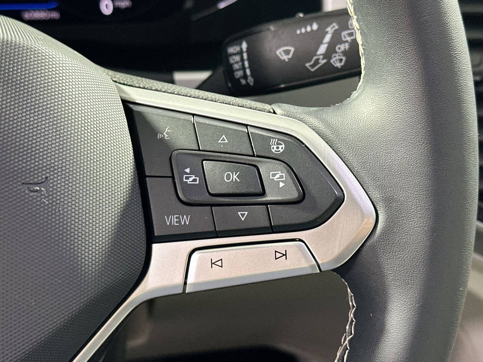 Used 2021 Volkswagen Atlas SEL Premium image 21