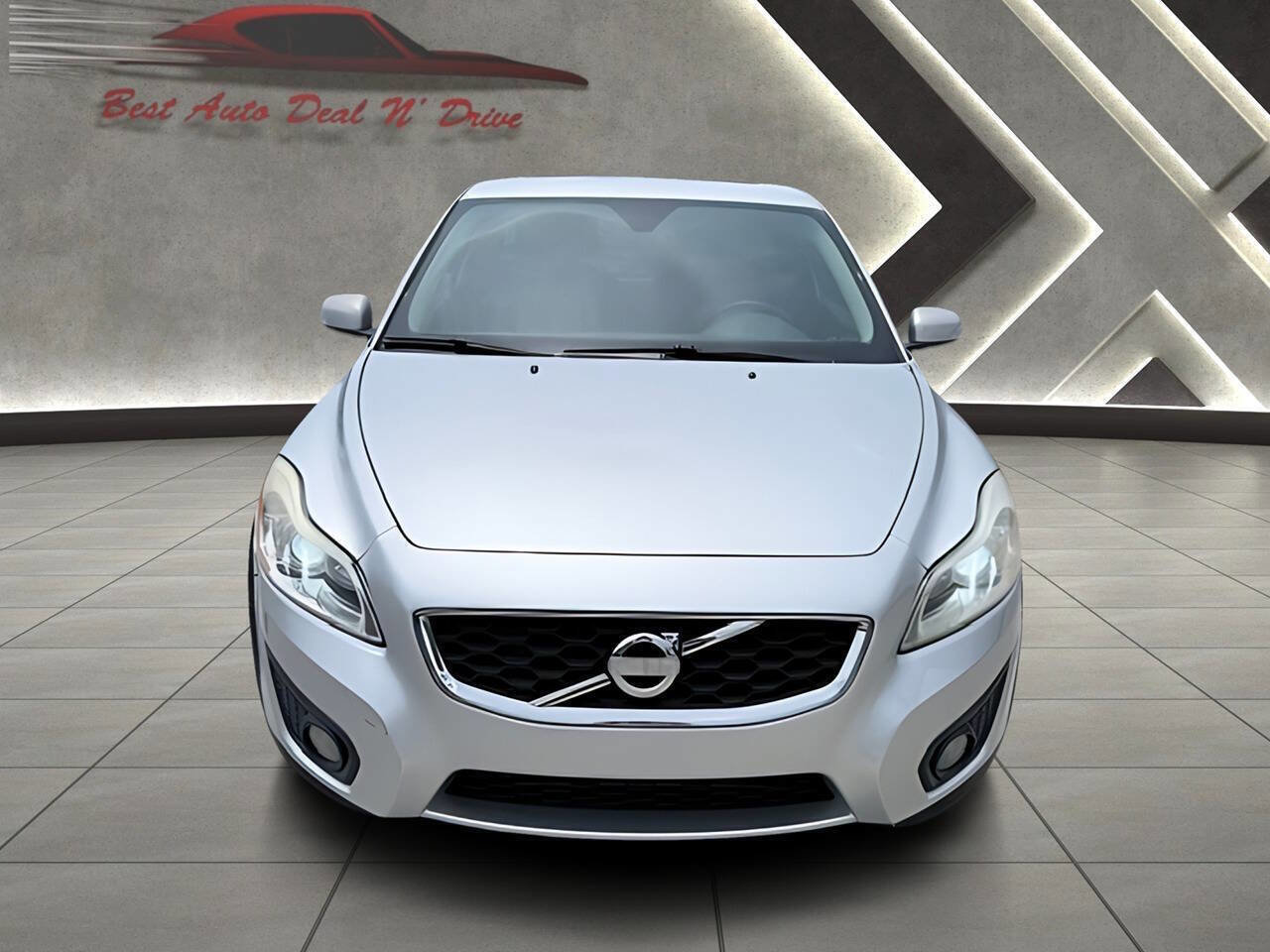 Used 2011 Volvo C30 T5 w/ Preferred Pkg FWD image 5