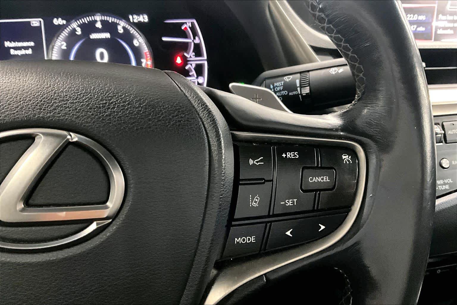 Used 2019 Lexus ES 350 w/ Premium Package image 24