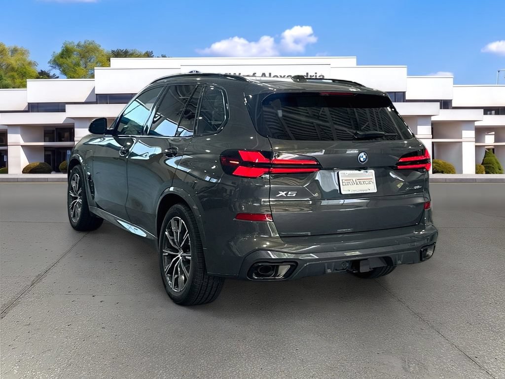 New 2026 BMW X5 xDrive50e w/ M Sport Package AWD/4WD image 7