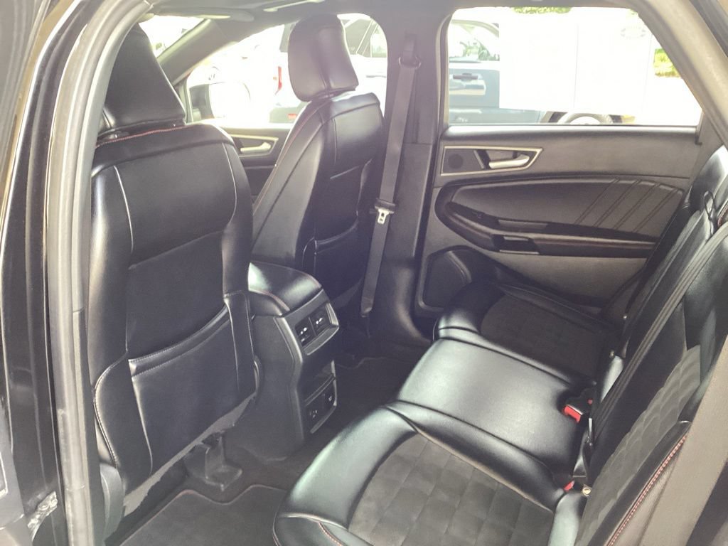 Used 2022 Ford Edge ST-Line w/ Class II Trailer Tow Package AWD/4WD image 44