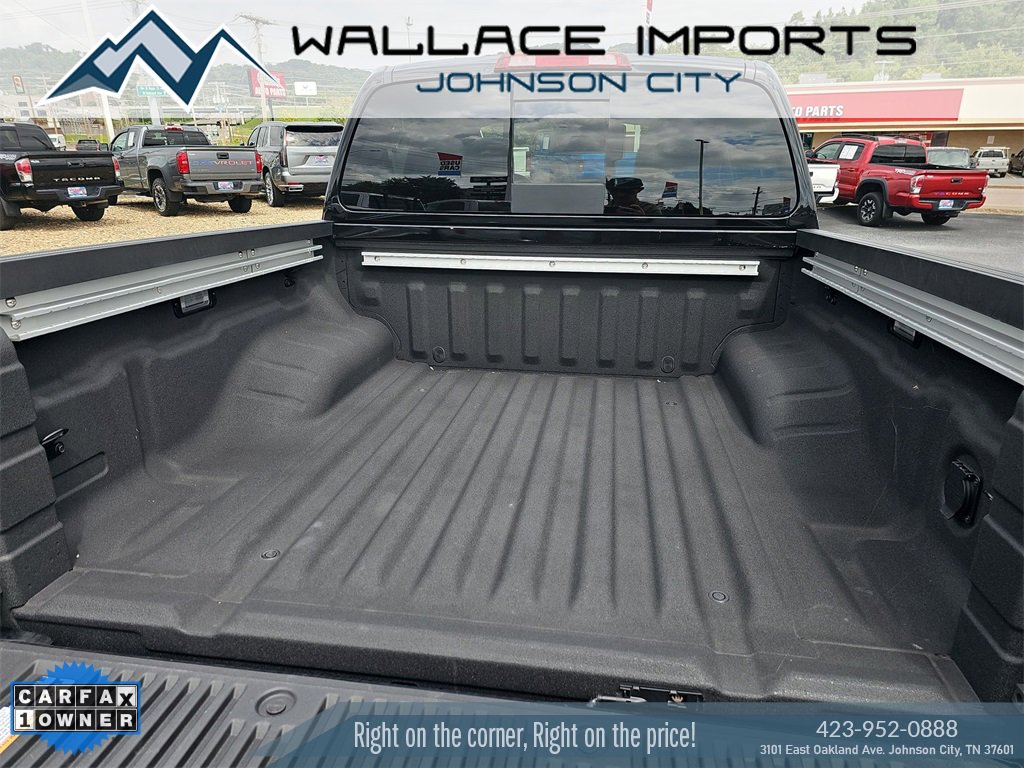 Used 2024 Nissan Frontier SL image 45