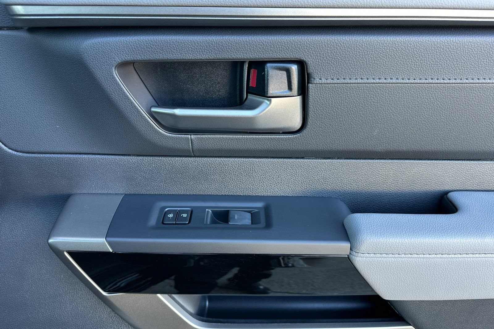 New 2026 Toyota Tundra Limited AWD/4WD image 19