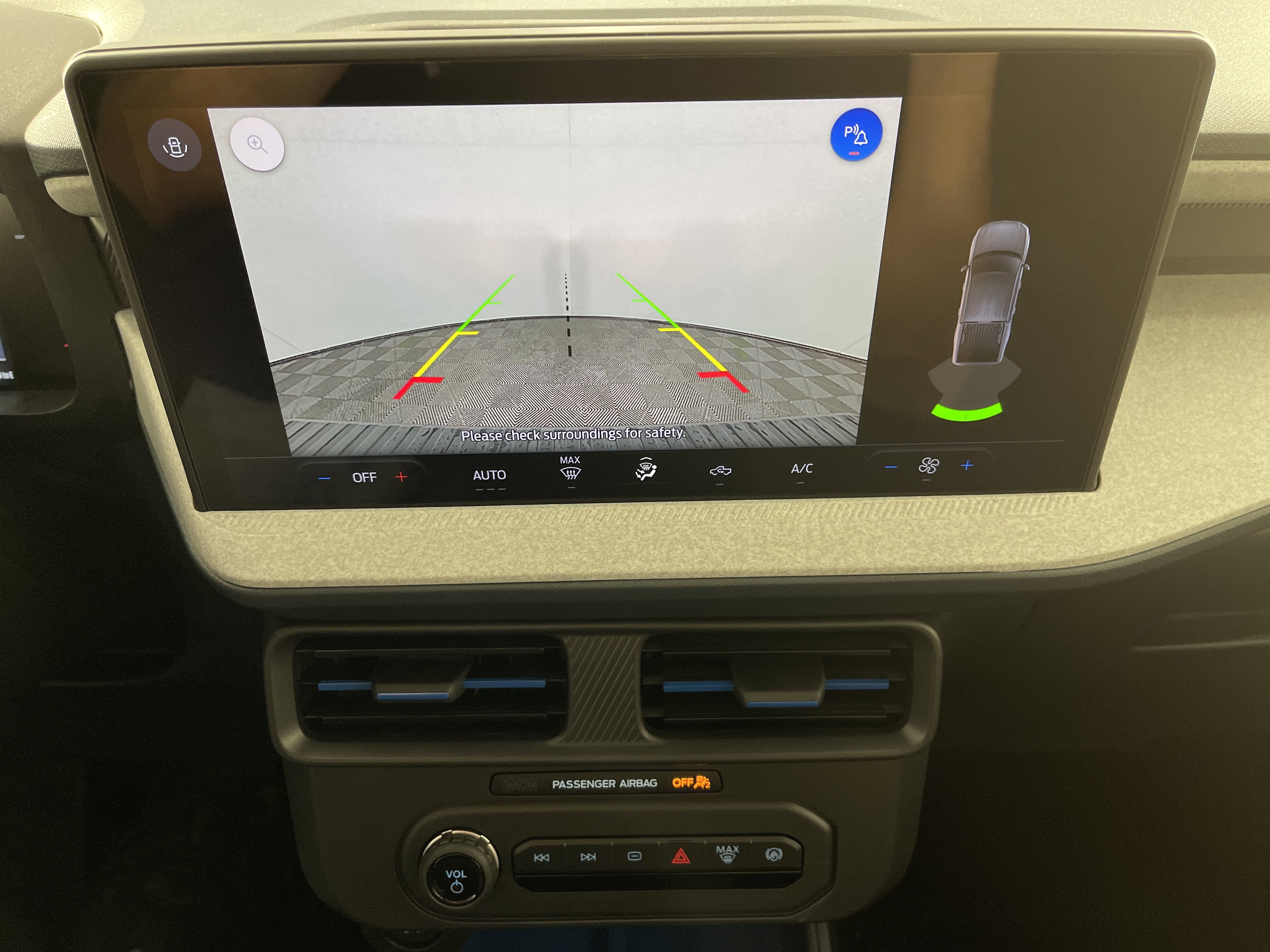 New 2025 Ford Maverick XLT image 24