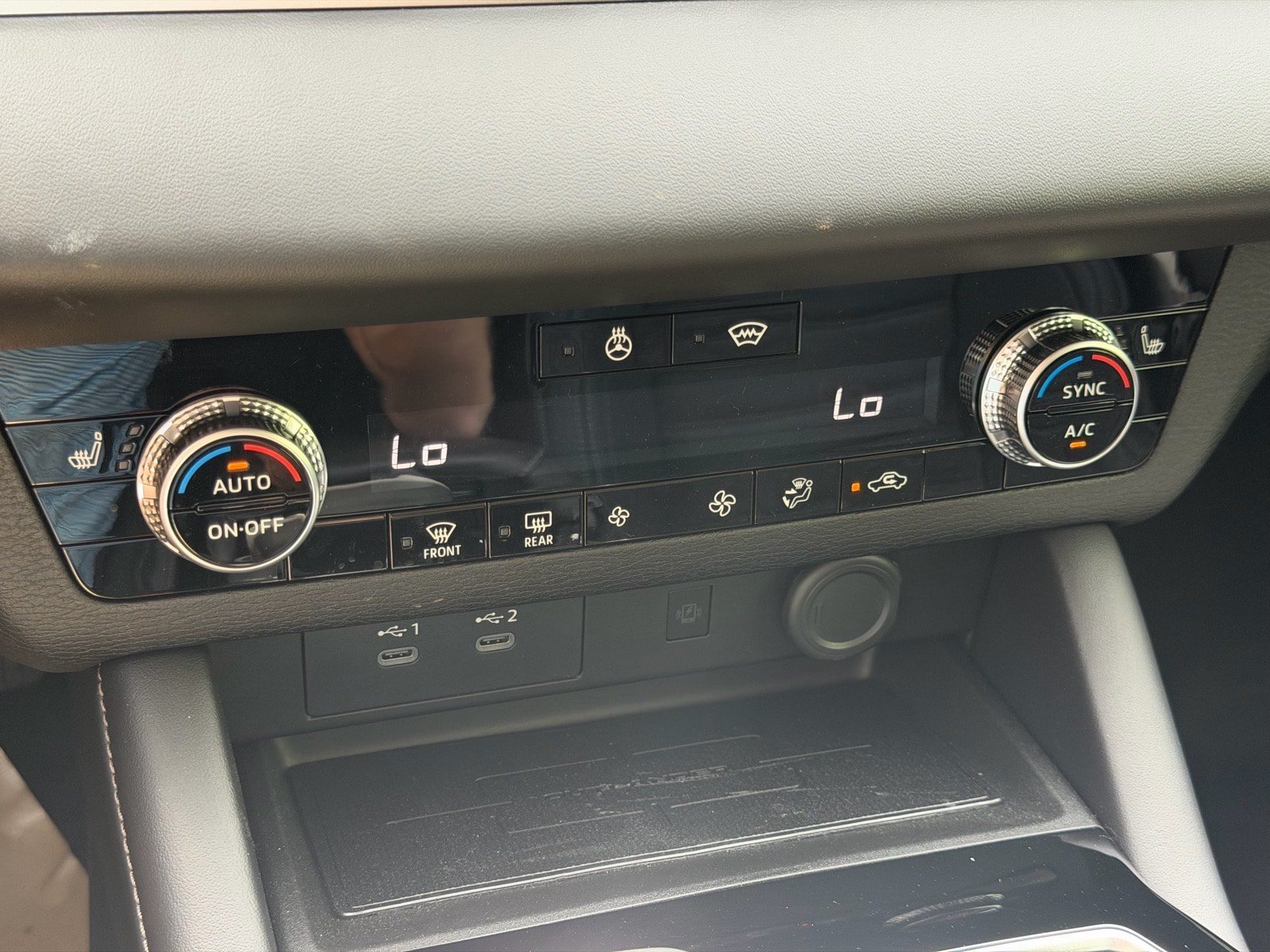 New 2026 Mitsubishi Outlander SE AWD/4WD image 31
