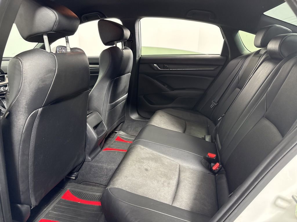 Used 2019 Honda Accord Sport image 13