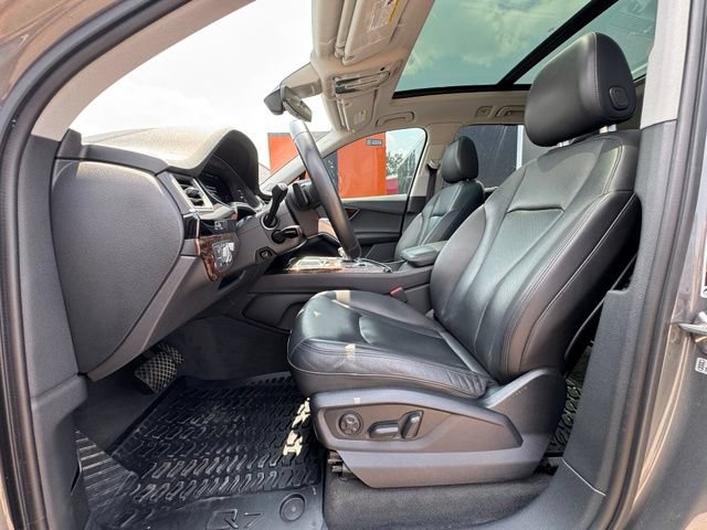 Used 2018 Audi Q7 3.0T Prestige AWD/4WD image 9