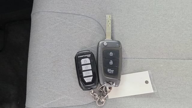 Used 2021 Hyundai Palisade SE AWD/4WD image 31