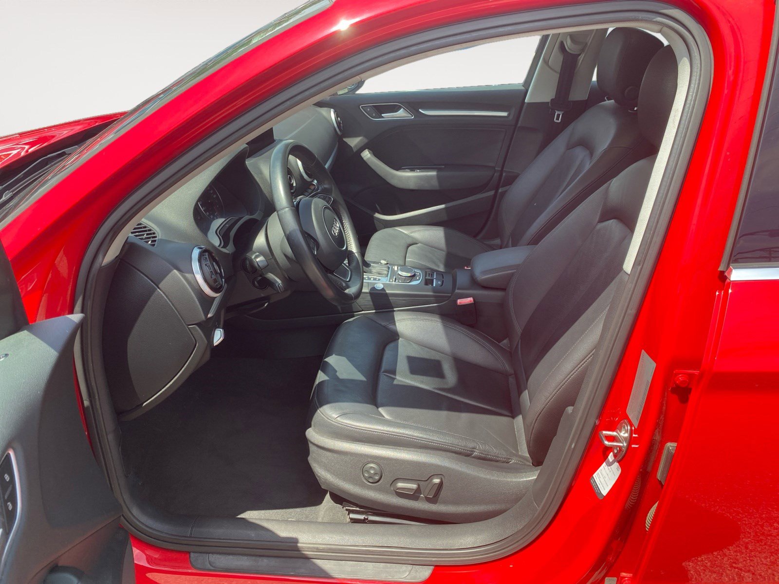 Used 2015 Audi A3 TDI Premium Plus w/ Premium Plus Package image 12