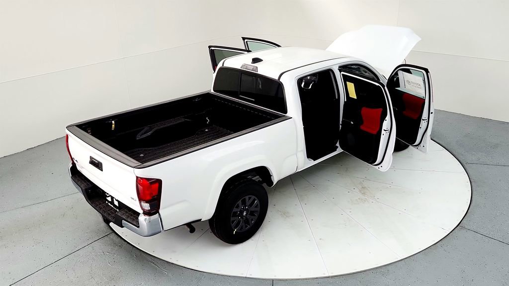 Certified 2023 Toyota Tacoma SR5 AWD/4WD image 27