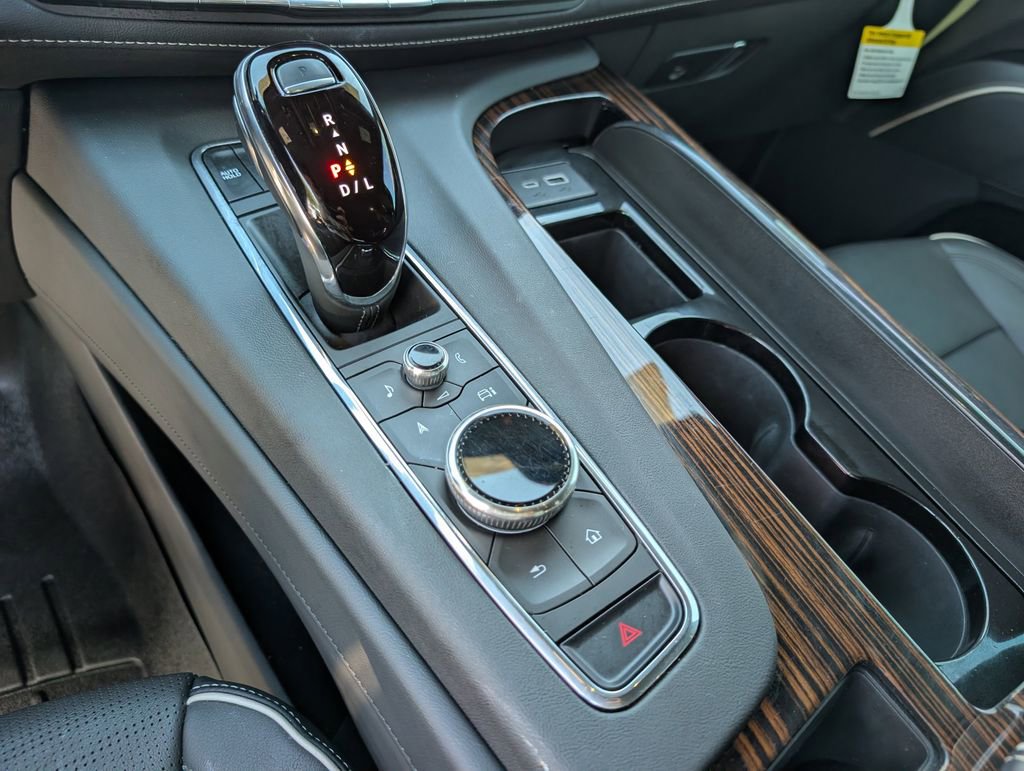 Used 2023 Cadillac Escalade ESV Premium Luxury w/ LPO, Floor Liner Package AWD/4WD image 29