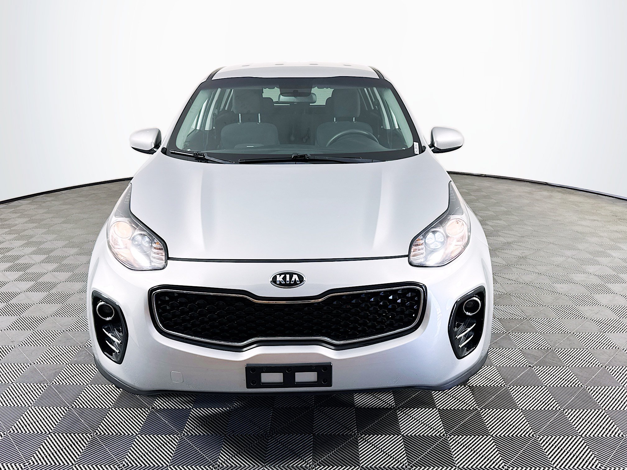 Used 2018 Kia Sportage LX AWD/4WD image 2