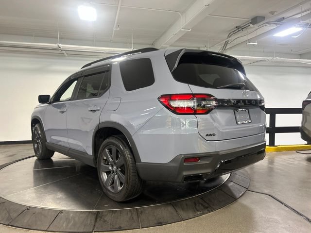Used 2026 Honda Pilot Sport image 15