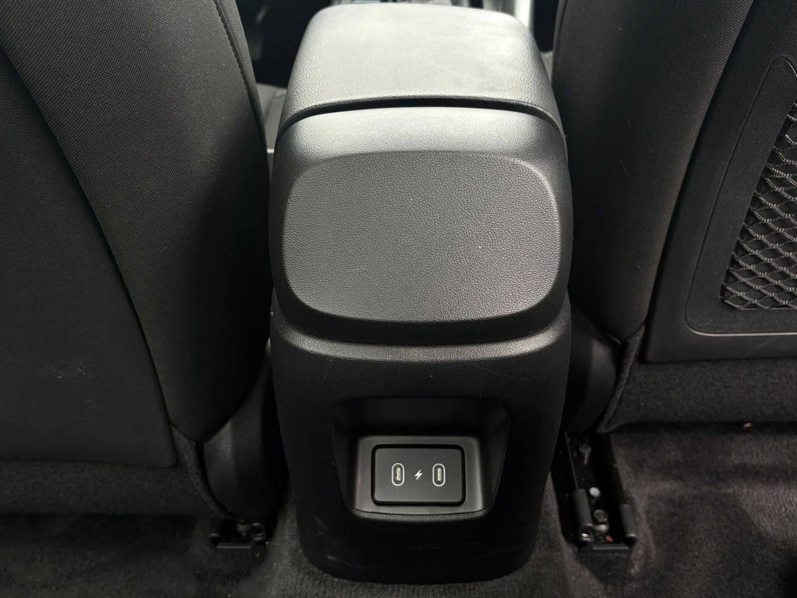 Used 2025 Hyundai Elantra SEL image 29