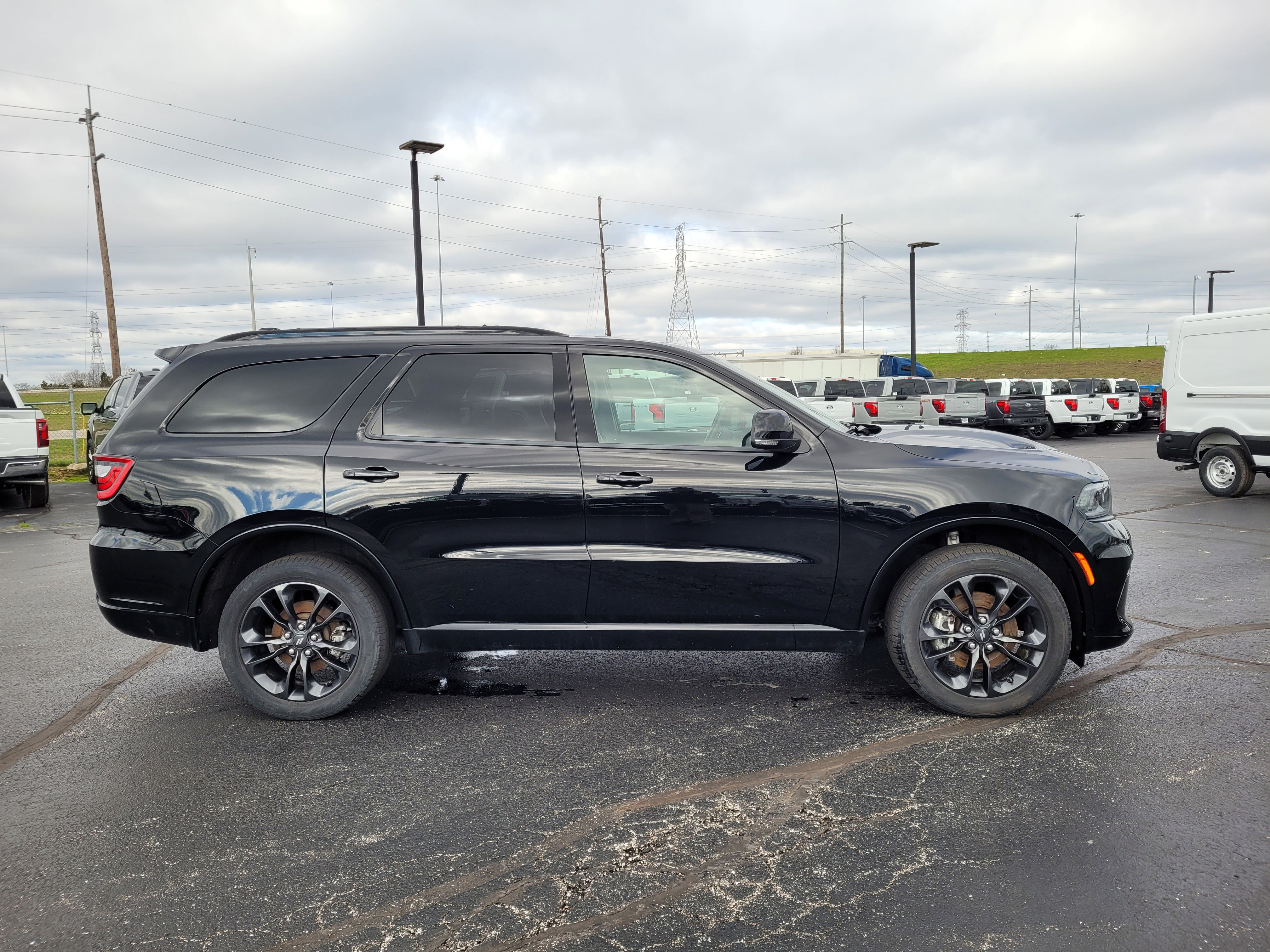 Used 2022 Dodge Durango GT image 2