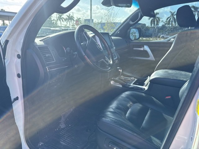 Used 2021 Toyota Land Cruiser image 9
