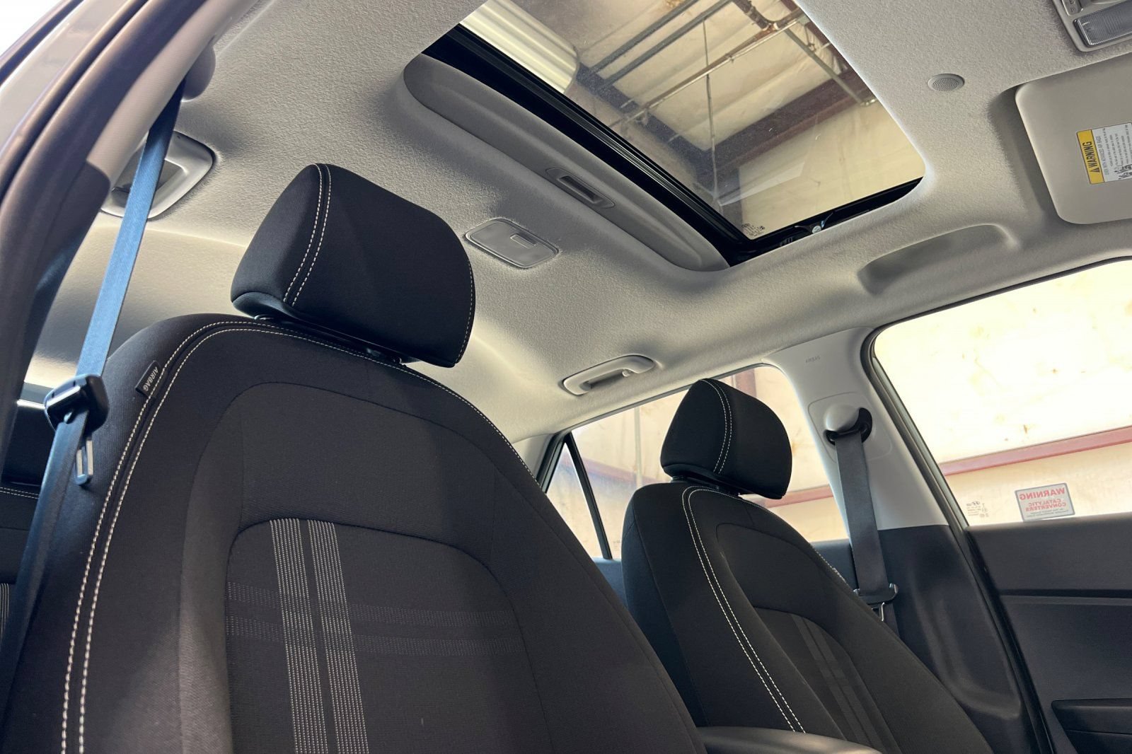 Used 2025 Hyundai Venue SEL FWD image 21