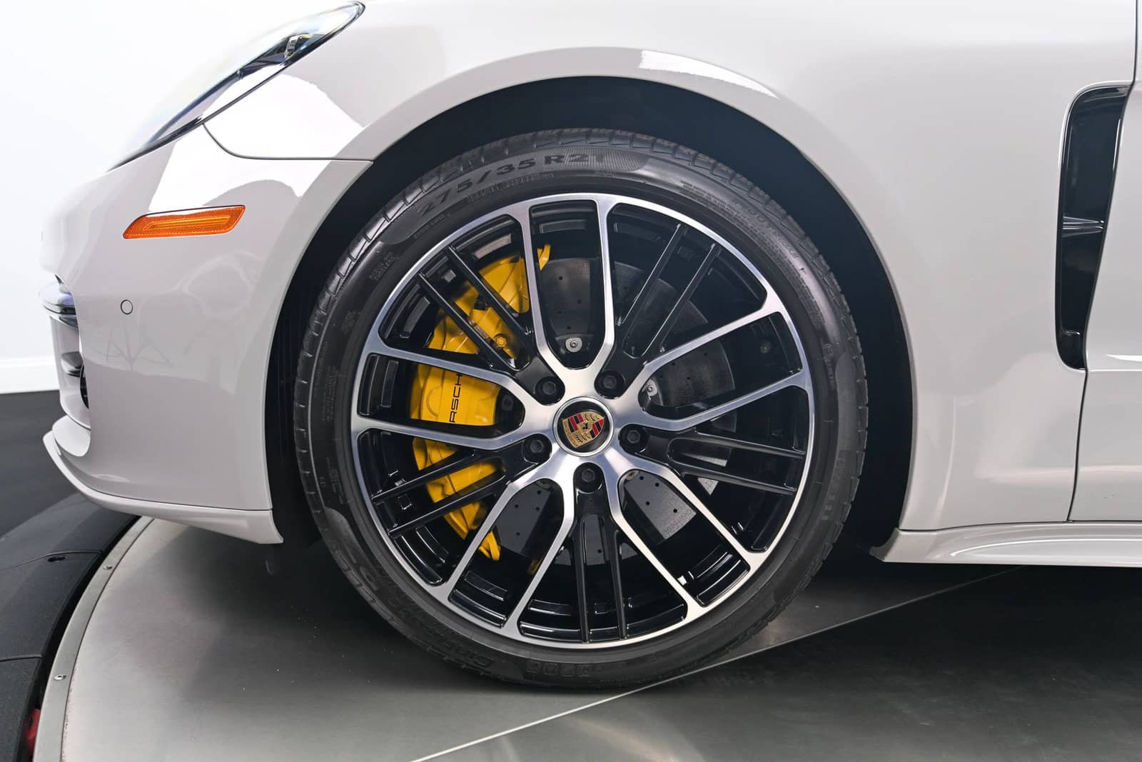 Used 2023 Porsche Panamera Turbo S Executive AWD/4WD image 4