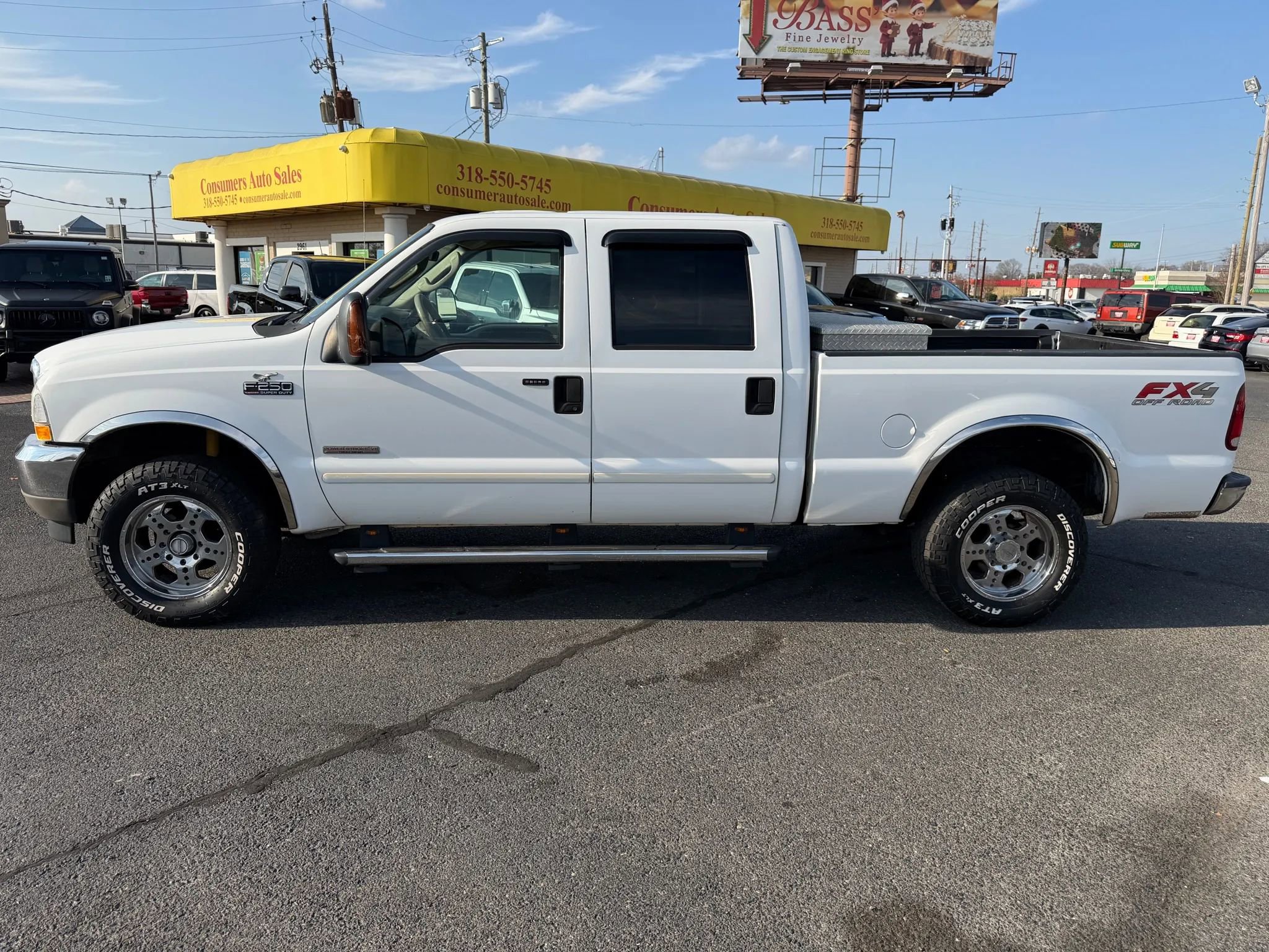 Used 2004 Ford F250 Lariat image 2