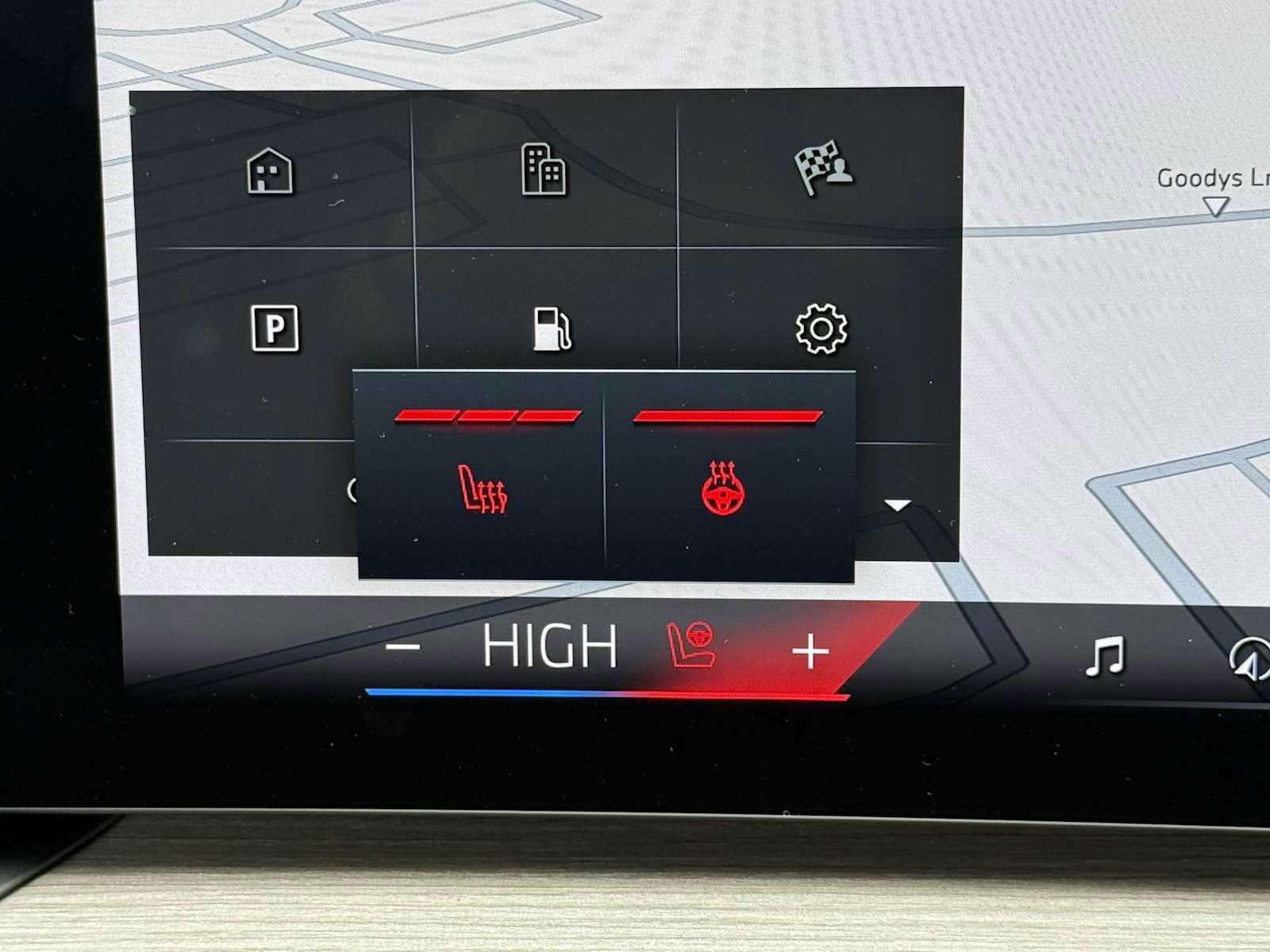 New 2026 BMW 330i xDrive xDrive w/ M Sport Package image 25