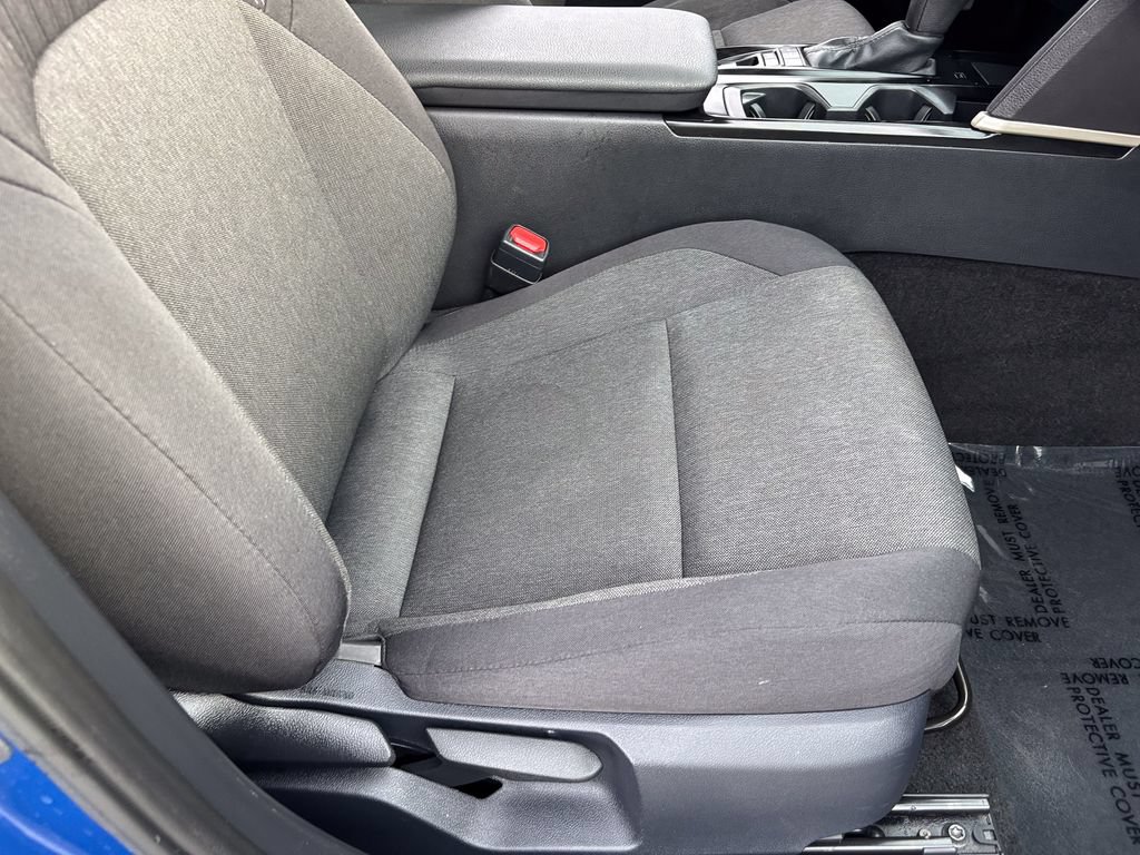 Used 2025 Toyota Camry LE FWD image 35