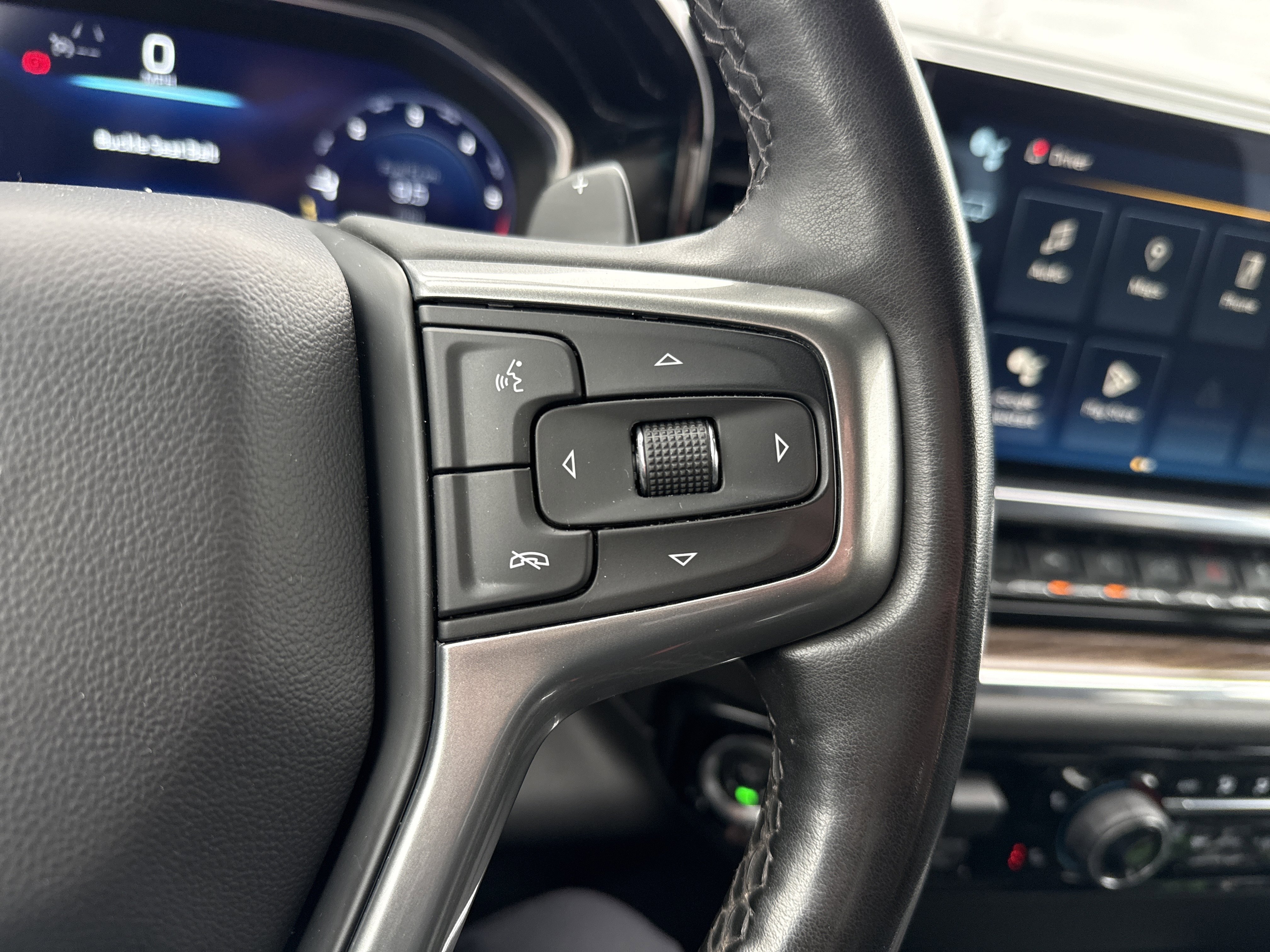 Used 2024 Chevrolet Silverado 1500 RST w/ Z71 Off-Road Package image 18