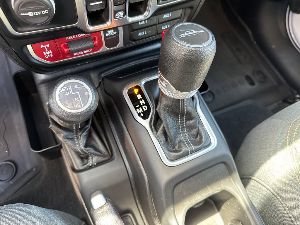 Used 2024 Jeep Gladiator Sport AWD/4WD image 30