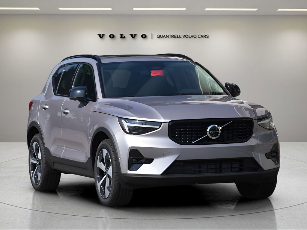 Certified 2026 Volvo XC40 B5 Plus w/ Protection Package Premier image 2