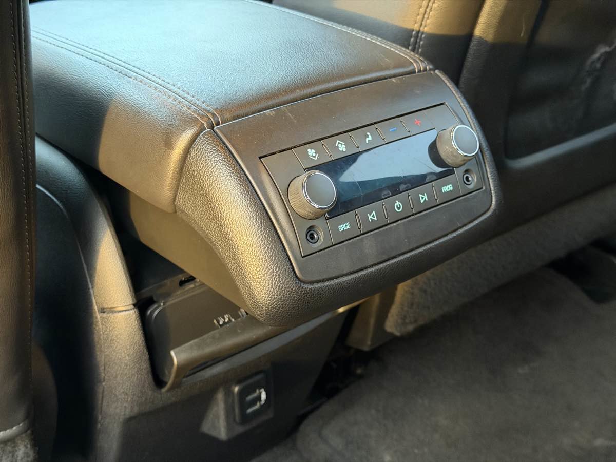 Used 2017 Chevrolet Traverse Premier AWD/4WD image 23