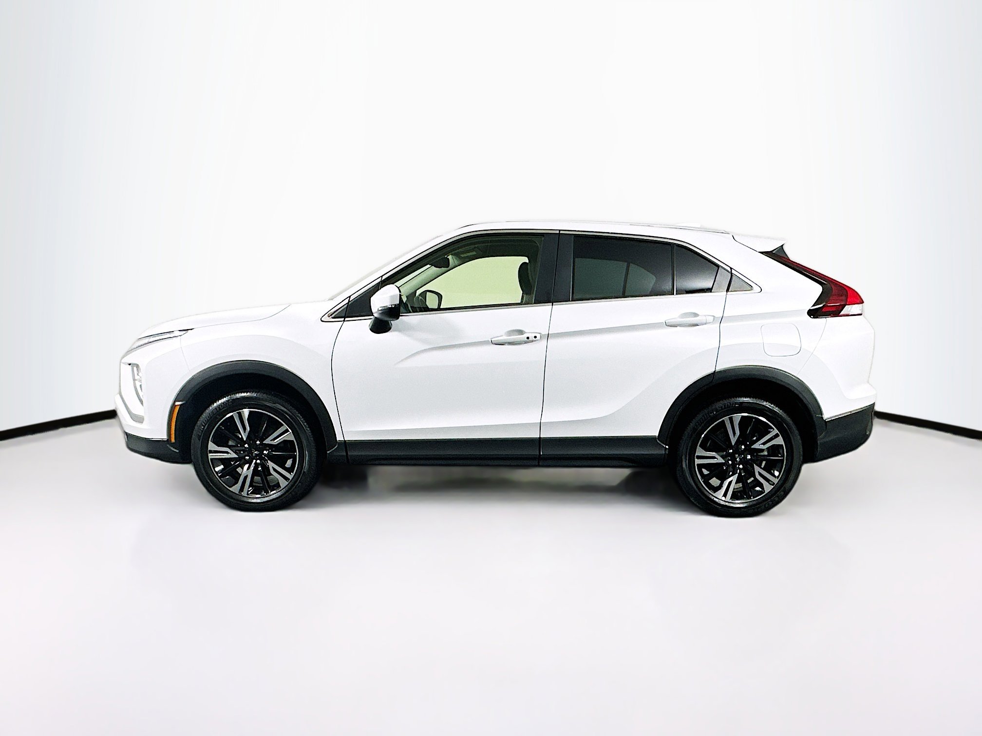 Used 2024 Mitsubishi Eclipse Cross SE image 4
