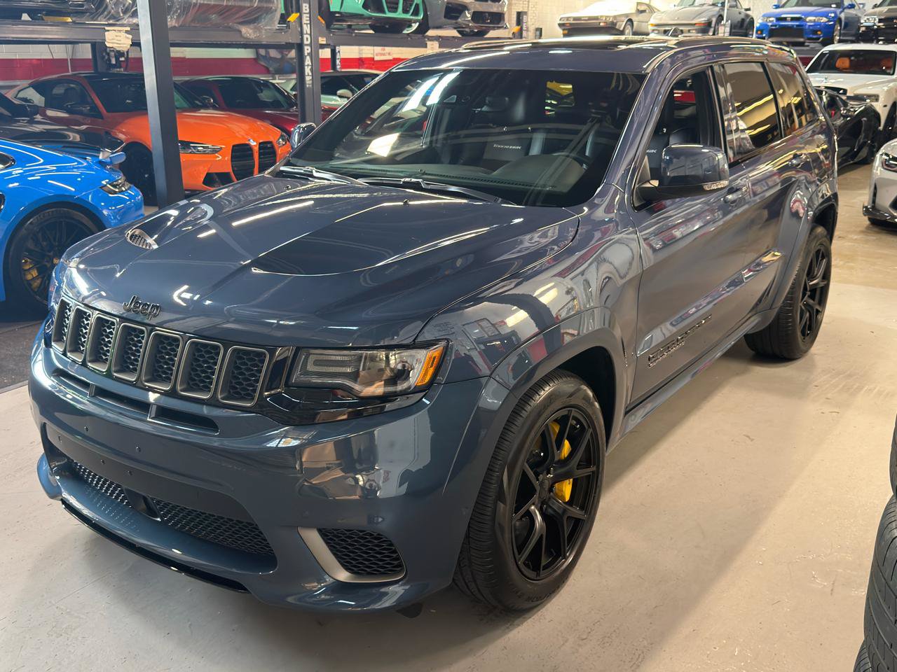 Used 2021 Jeep Grand Cherokee Trackhawk AWD/4WD image 9