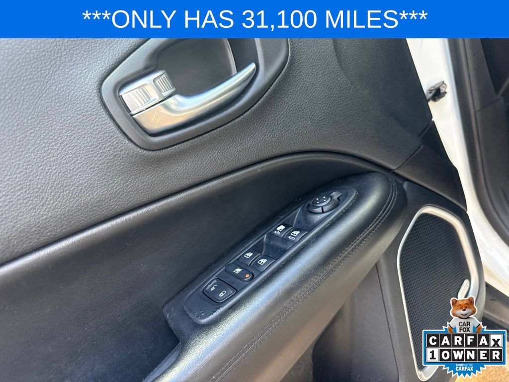 Used 2021 Jeep Compass Latitude w/ Sun and Sound Group FWD image 11