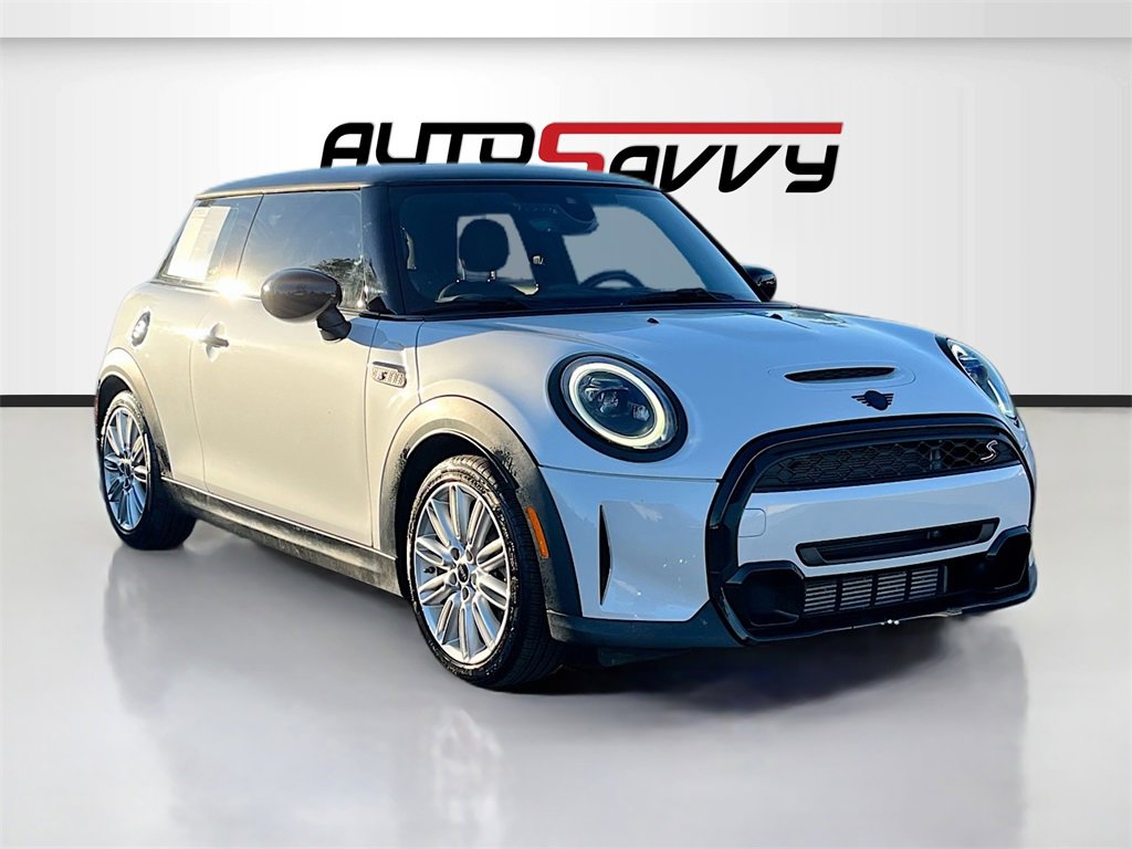 Used 2024 MINI Cooper S image 1
